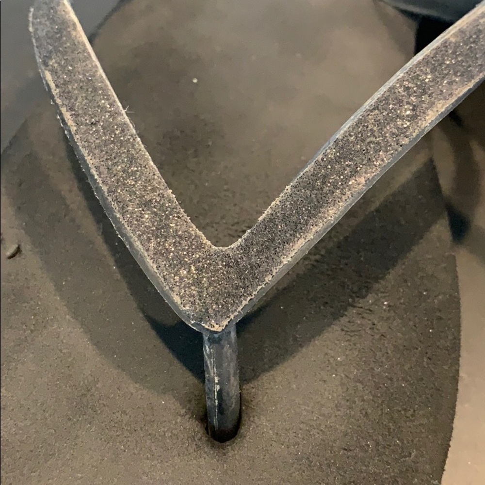 Reef Sandals - Picture 2 of 4